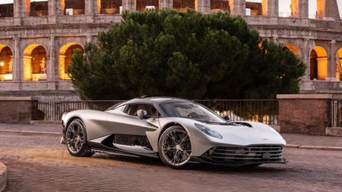 Aston Martin, nuova gamma e uno showroom a Roma nel piano di espansione in Italia