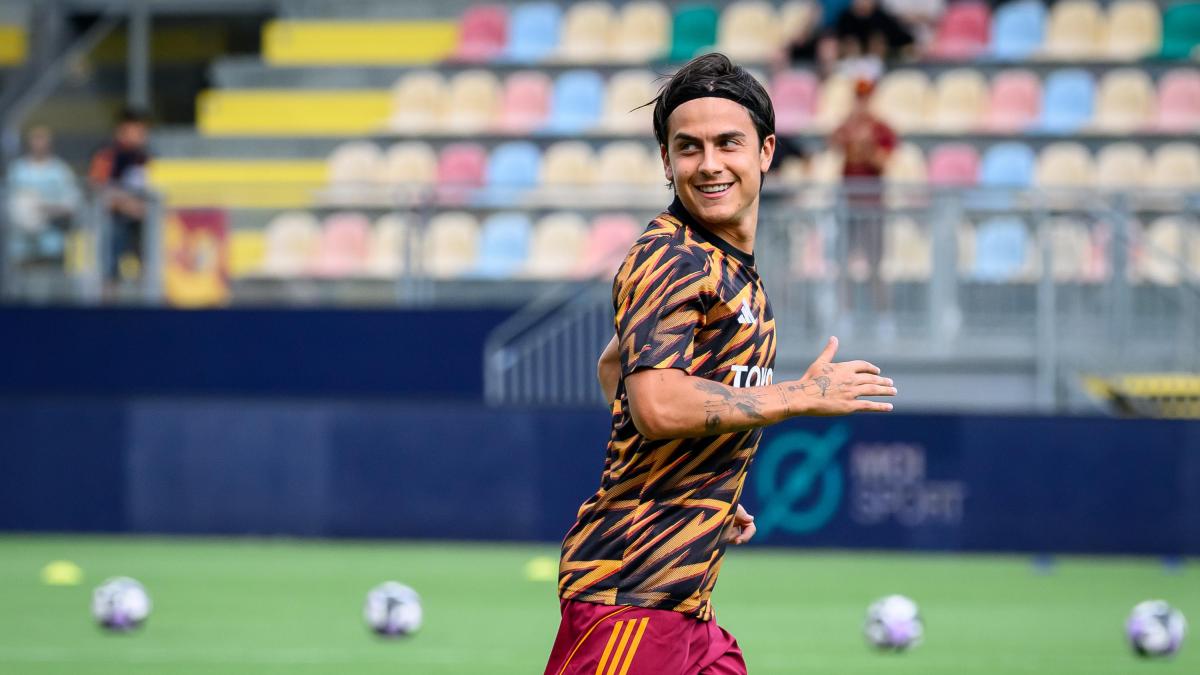 Dybala con Sport e Salute e Adidas: "Ragazzi, non mollate lo sport. Vi aiuterà sempre"