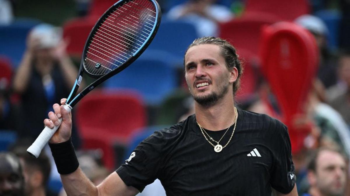 Zverev punge: "Le superfici sono tutte uguali, vogliono favorire Sinner e Alcaraz"