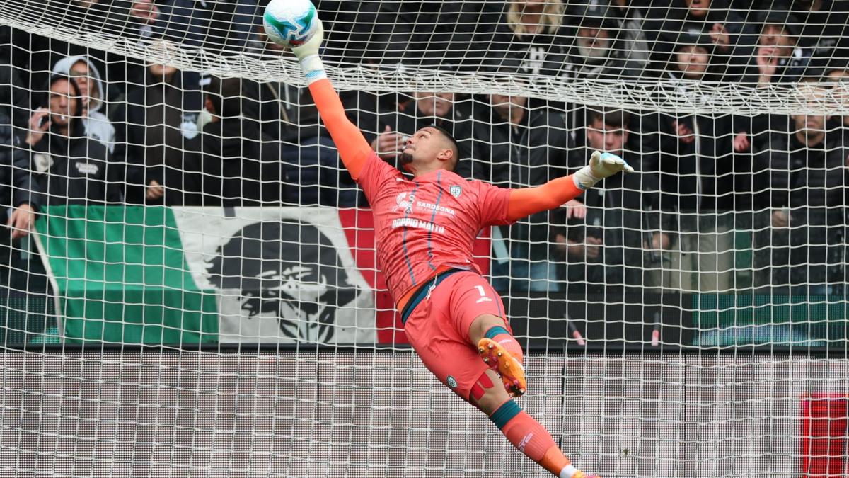 Verona Cagliari, le pagelle: Caprile miracoloso, 8. Belghali decisivo, 7 Verona Cagliari, le pagelle: Caprile miracoloso, 8. Belghali decisivo, 7