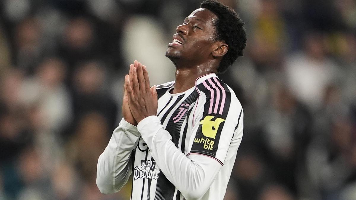 un gol ogni tre ore juve l attacco non trova pace e contro la lazio avanza david