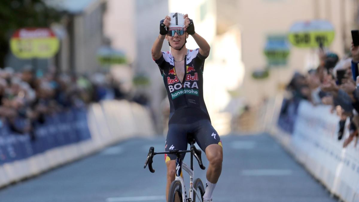È la giornata dei campioni del mondo: dopo Pogacar, Lorenzo Finn trionfa nella Coppa San Daniele