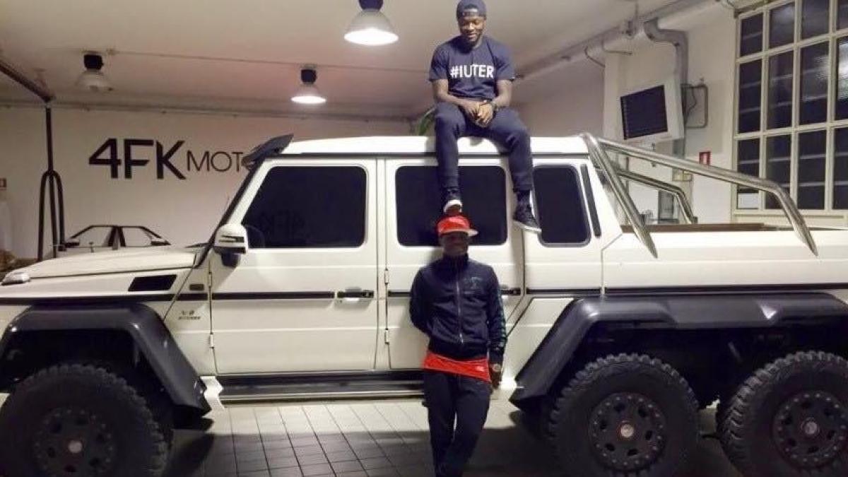 dal carrarmato di muntari alla chiesa di ibra quando i calciatori non sanno cosa comprare