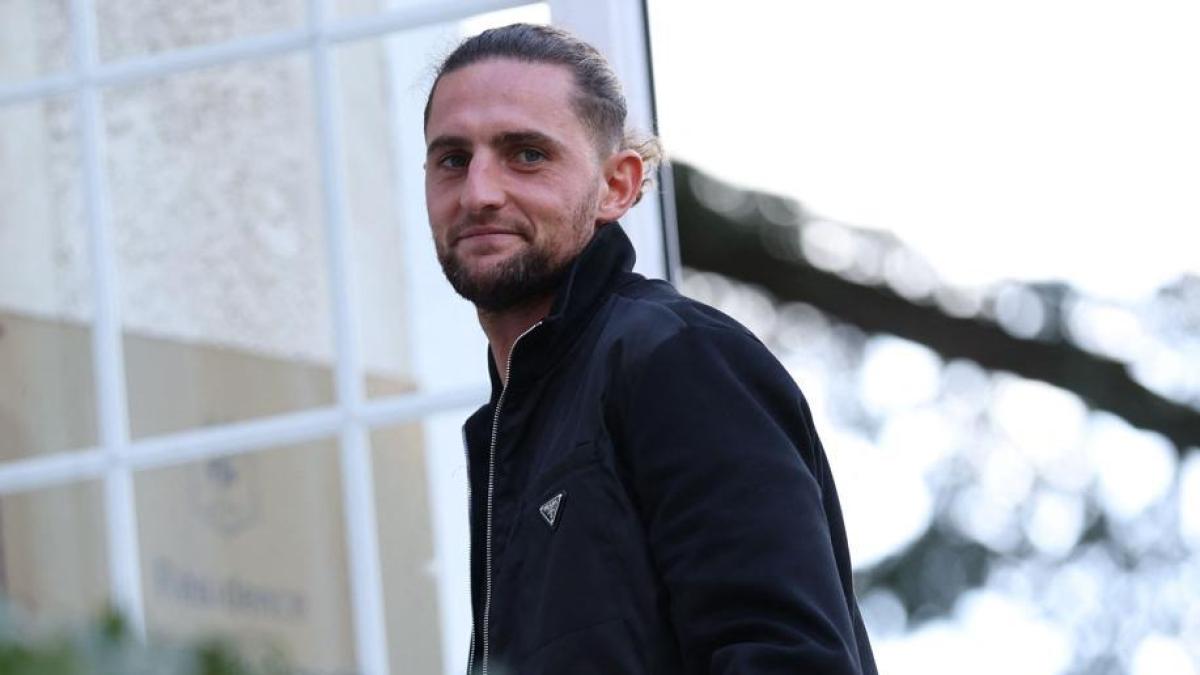 Milan, sosta maledetta. Rabiot e Leao non si allenano in nazionale: giocano con la Fiorentina?