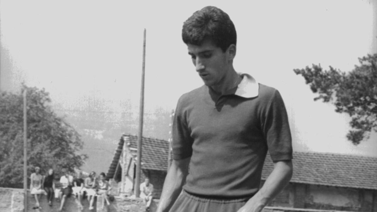 brenna artista coi foulard e fenomeno col pallone ecco chi era il mio amico gigi meroni