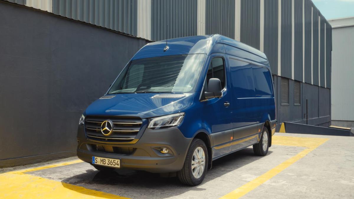 Mercedes Sprinter si rinnova con un
