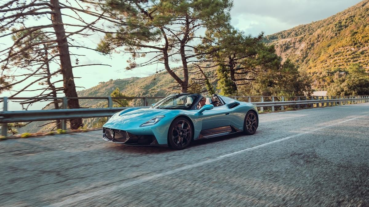 Maserati McPura, la prova: come va la sportiva del Tridente con il V6 biturbo da 630 Cv Maserati McPura, la prova: come va la sportiva del Tridente con il V6 biturbo da 630 Cv
