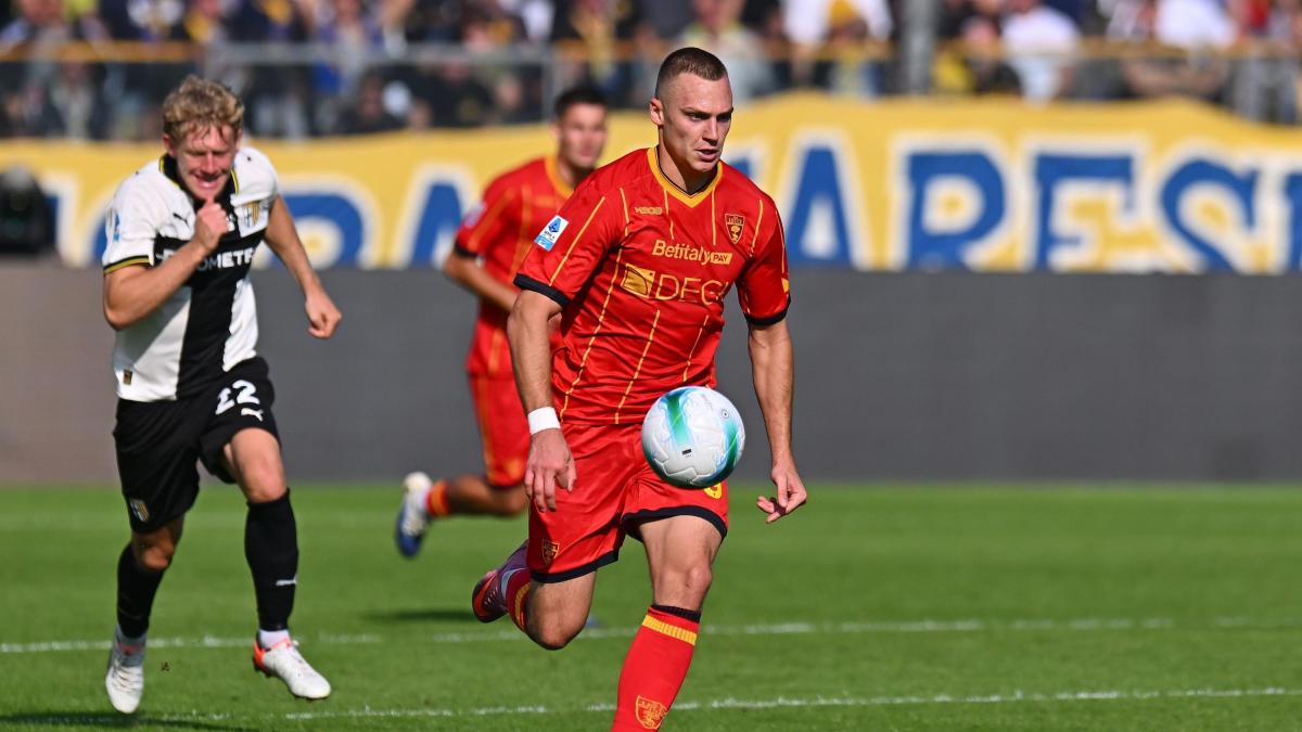 LIVE Alle 15 Lecce Sassuolo: DiFra sceglie Stulic, Camarda dalla panchina. Grosso ritrova Berardi LIVE Alle 15 Lecce Sassuolo: DiFra sceglie Stulic, Camarda dalla panchina. Grosso ritrova Berardi