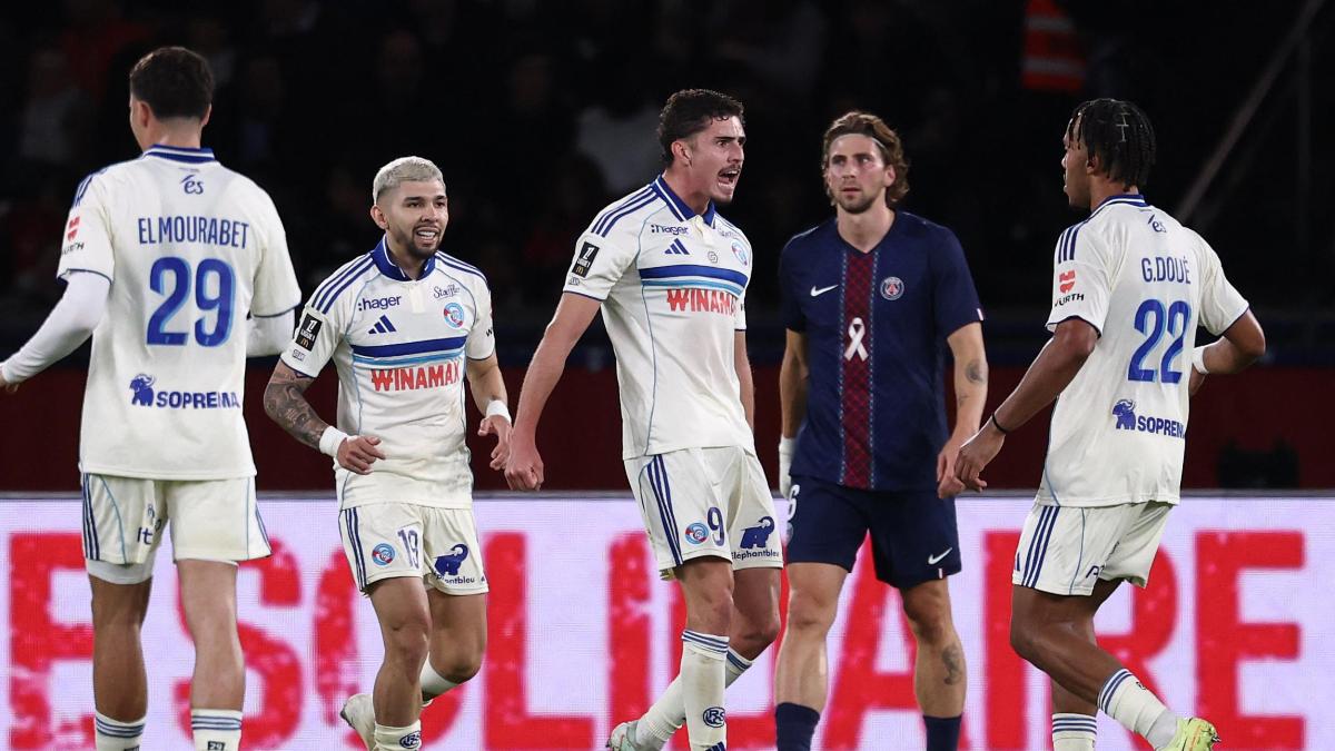 Strasburgo, show col Psg: finisce 3 3. Luis Enrique rischia il primato, De Zerbi ringrazia... Strasburgo, show col Psg: finisce 3 3. Luis Enrique rischia il primato, De Zerbi ringrazia...
