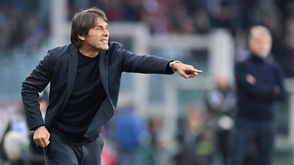 La caduta del Napoli e quelle mezze verità di Conte La caduta del Napoli e quelle mezze verità di Conte