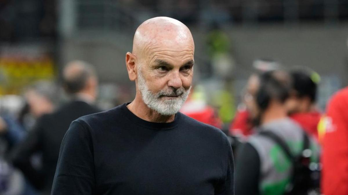 A San Siro Pioli è sempre "On fire": applausi e cori per l’ex allenatore del Milan al suo ritorno A San Siro Pioli è sempre "On fire": applausi e cori per l’ex allenatore del Milan al suo ritorno