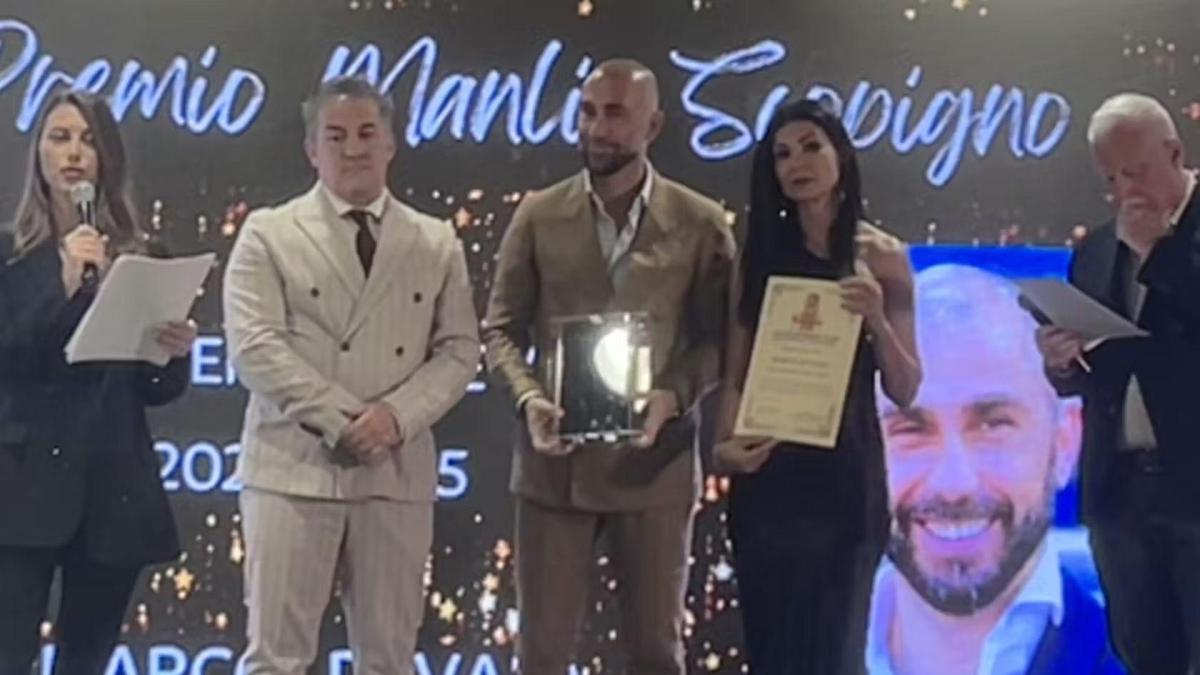 Di Vaio tra i vincitori del Premio Scopigno Pulici: "Orsolini? Deve puntare al Mondiale" Di Vaio tra i vincitori del Premio Scopigno Pulici: "Orsolini? Deve puntare al Mondiale"