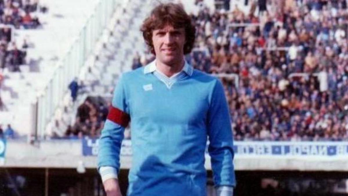 Krol: “Napoli, il Psv non mi convince. Conte fenomeno, a Lang serve tempo, a Beukema ho detto...” Krol: “Napoli, il Psv non mi convince. Conte fenomeno, a Lang serve tempo, a Beukema ho detto...”