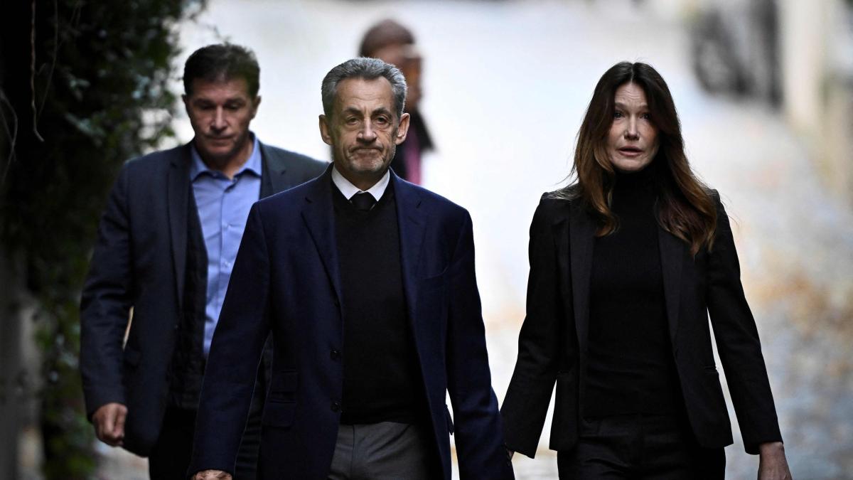 Nicolas Sarkozy va in carcere. L Nicolas Sarkozy va in carcere. L