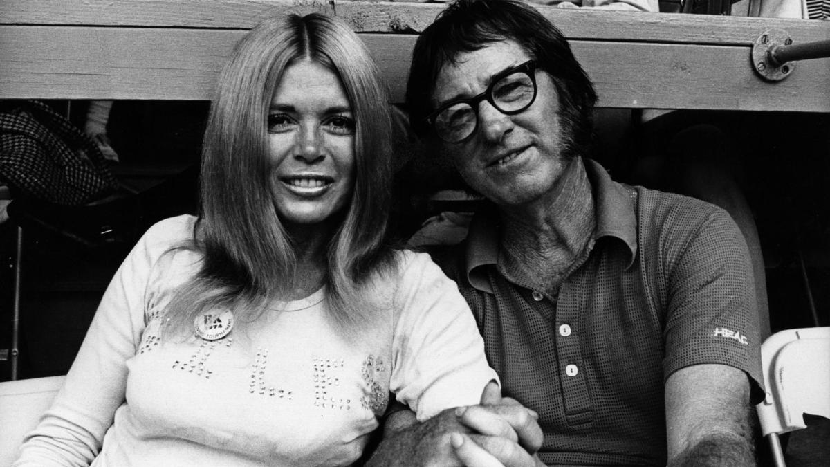 Provocava, scommetteva, sfidava le donne, perse "la battaglia dei sessi": 30 anni senza Bobby Riggs Provocava, scommetteva, sfidava le donne, perse "la battaglia dei sessi": 30 anni senza Bobby Riggs