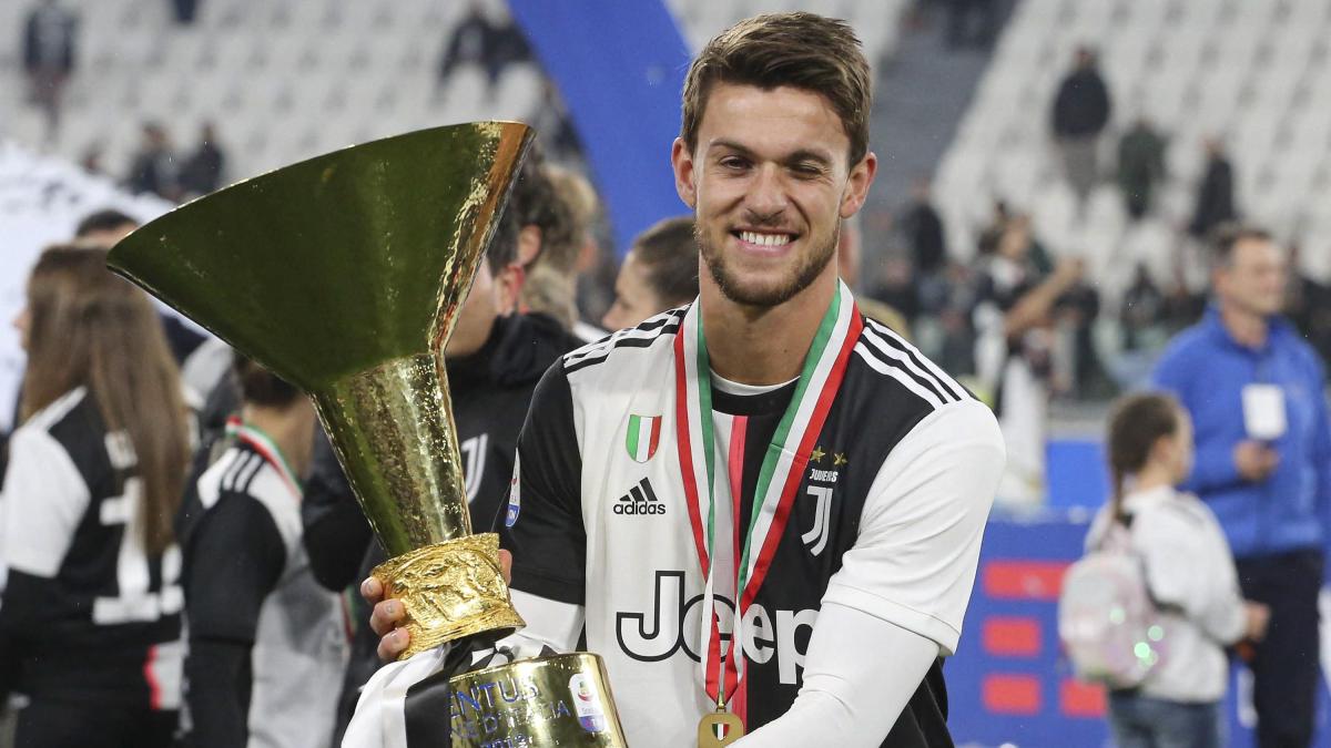 La Juve di Sarri vinse lo scudetto, ora non esiste più. Sono rimasti solo in due... e mezzo