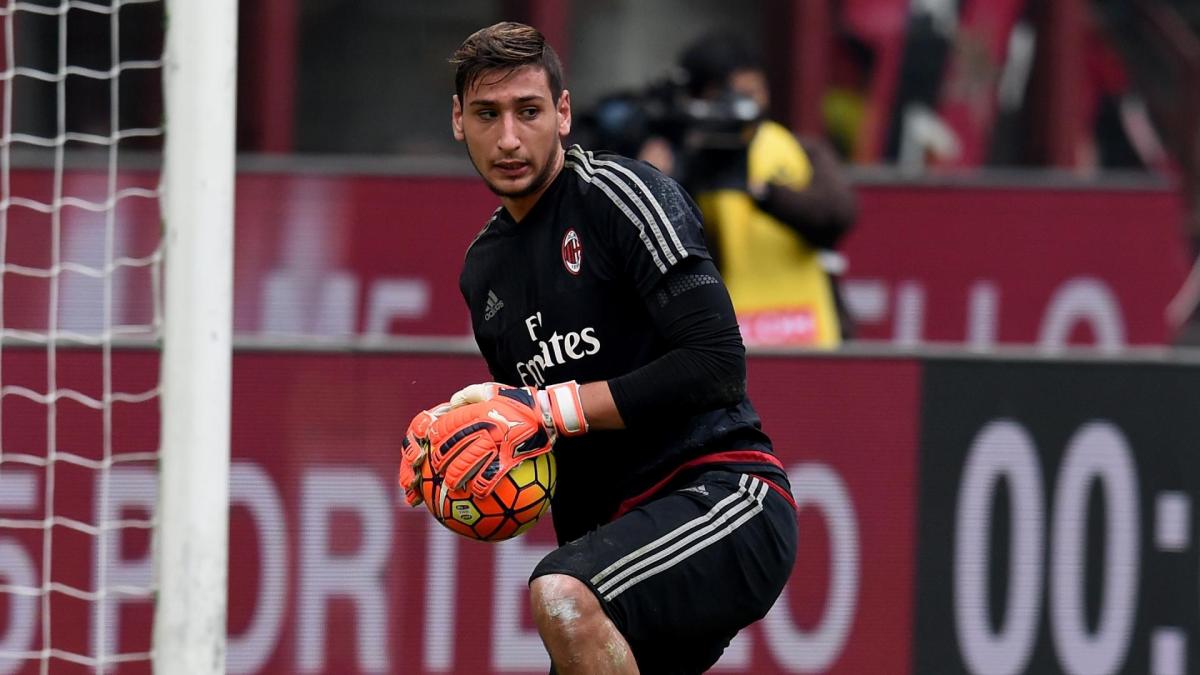 Dieci anni di Donnarumma, dieci parate che hanno portato Gigio nella storia