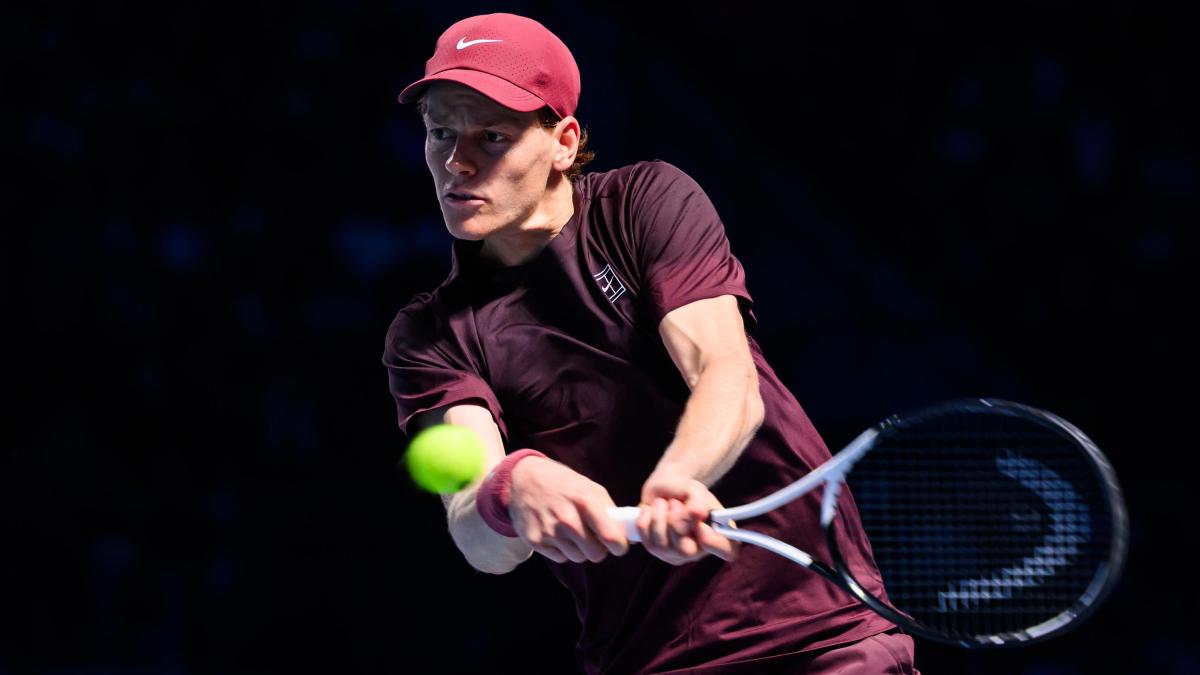 LIVE Sinner Zverev, alle 14 la finale di Vienna. Tra i due 7 precedenti, il tedesco in vantaggio LIVE Sinner Zverev, alle 14 la finale di Vienna. Tra i due 7 precedenti, il tedesco in vantaggio