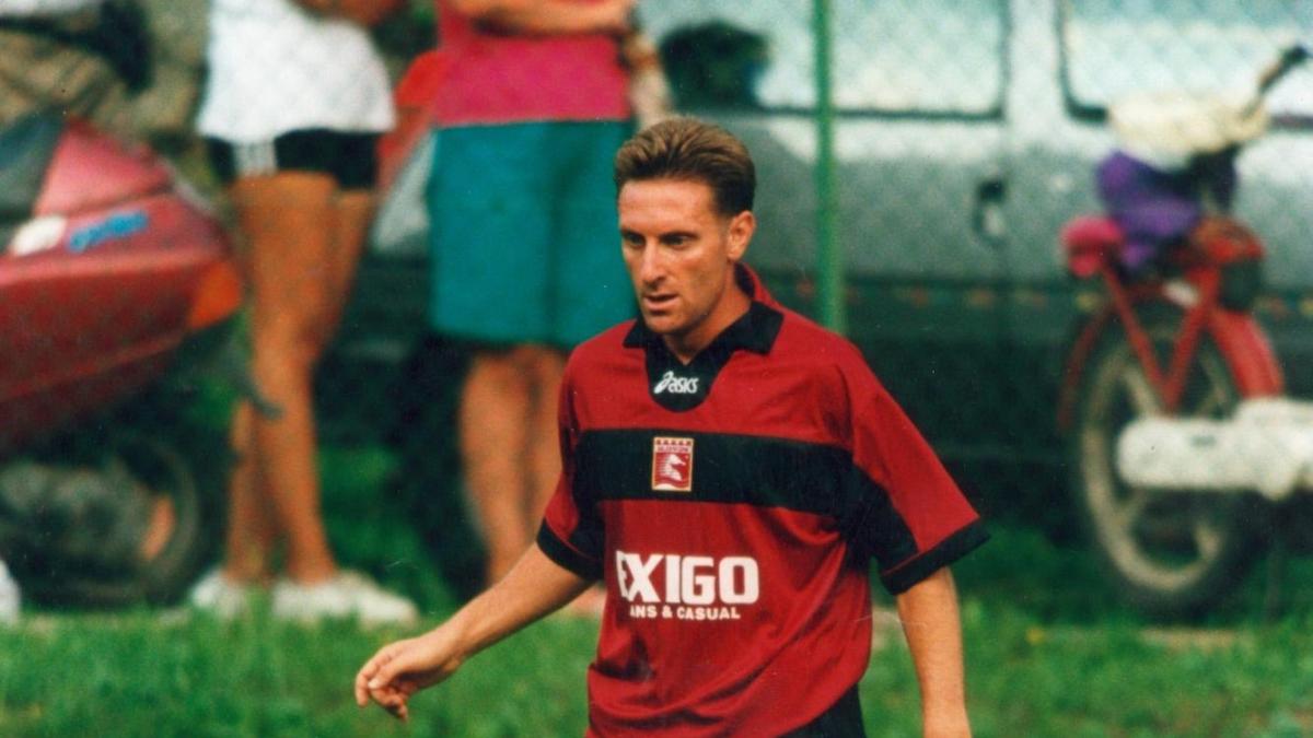 Morto a 55 anni Carlo Ricchetti, bandiera della Salernitana nella storica promozione in A