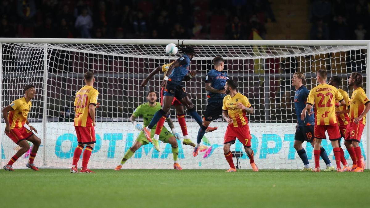 Napoli, Anguissa e passa la paura! Camarda si fa parare un rigore, poi Zambo sbanca Lecce