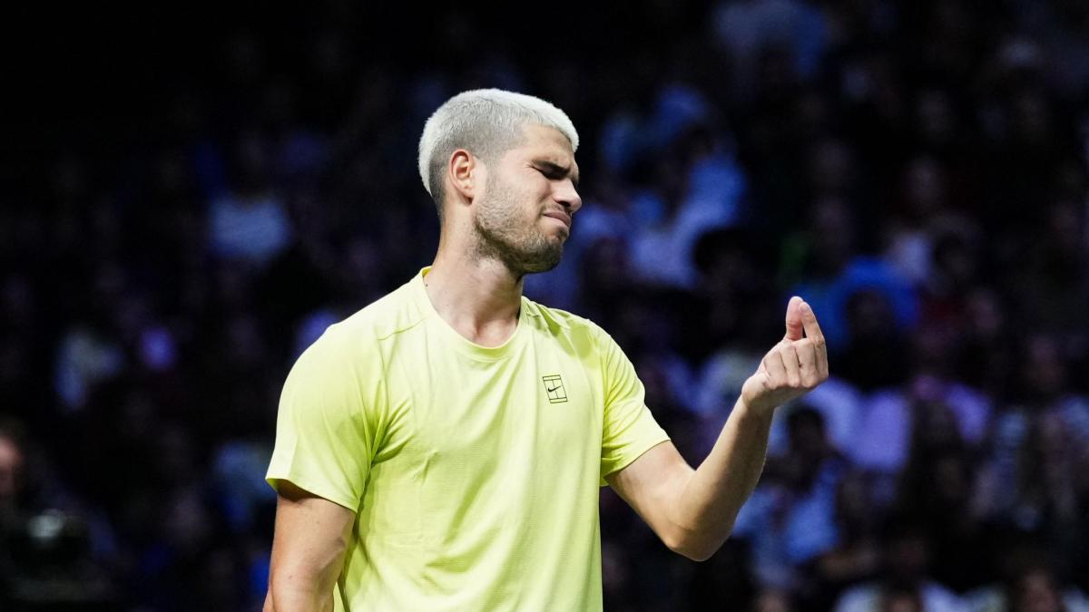 Clamoroso a Parigi: Alcaraz subito eliminato da Norrie. Se Sinner vince il torneo torna numero 1 Clamoroso a Parigi: Alcaraz subito eliminato da Norrie. Se Sinner vince il torneo torna numero 1