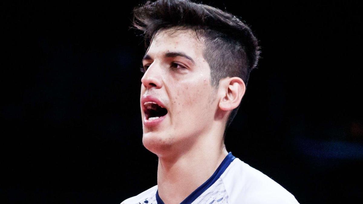 Dramma in Iran: morte cerebrale per il nazionale Kazemi, folgorato nella piscina di un hotel Dramma in Iran: morte cerebrale per il nazionale Kazemi, folgorato nella piscina di un hotel