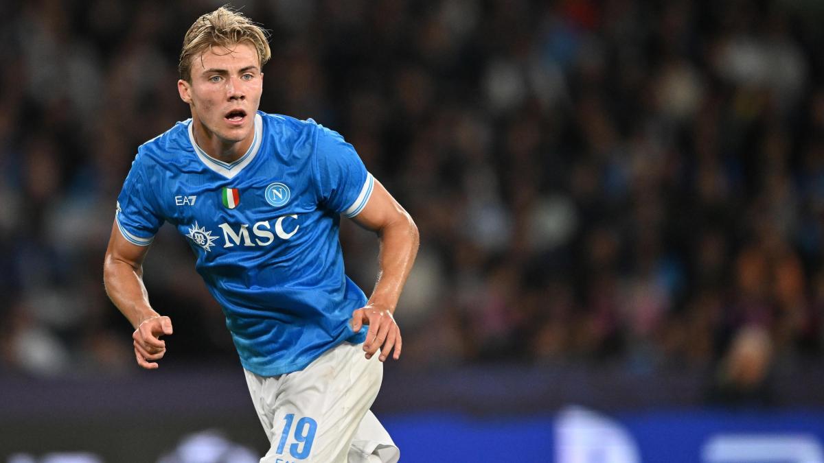 LIVE Alle 18 Napoli-Como: Conte col 4-3-3. Fabregas rilancia Rodriguez dal 1'