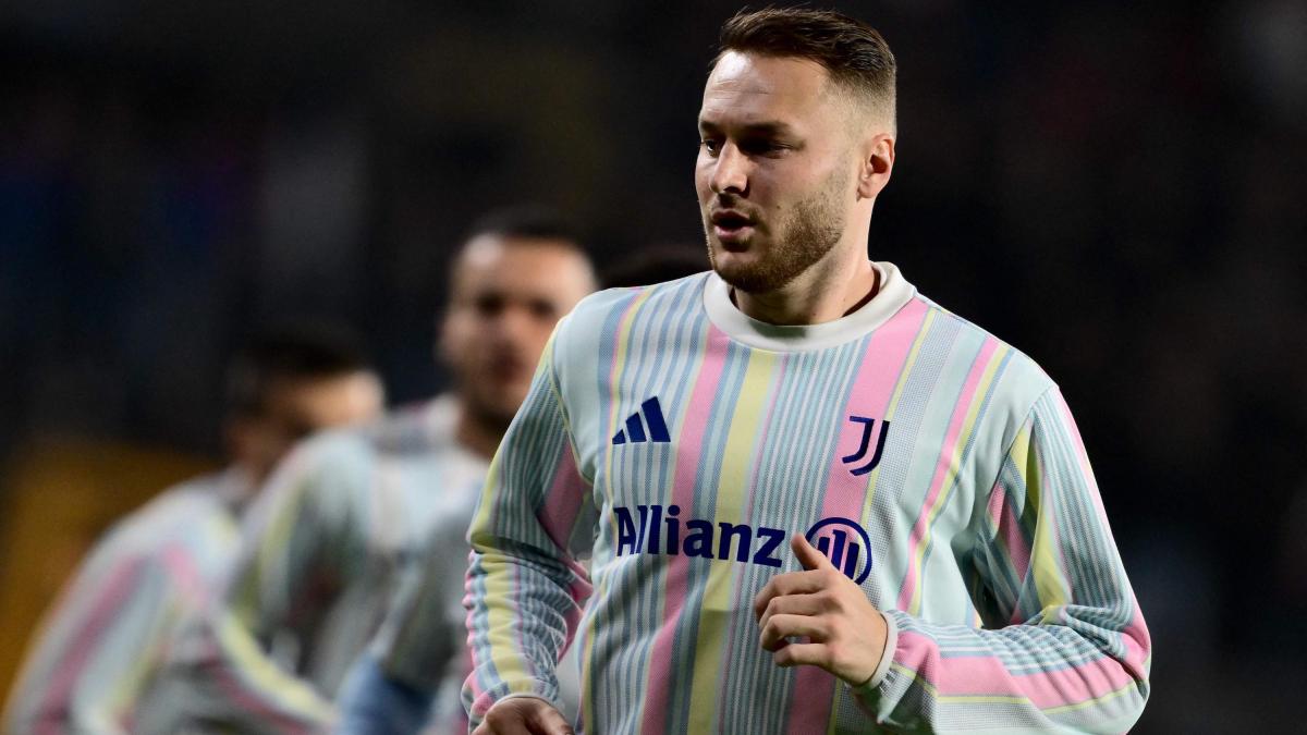 Juve, hai visto? Dopo le "allegrate" subito la prima "spallettata": Koopmeiners difensore centrale Juve, hai visto? Dopo le "allegrate" subito la prima "spallettata": Koopmeiners difensore centrale