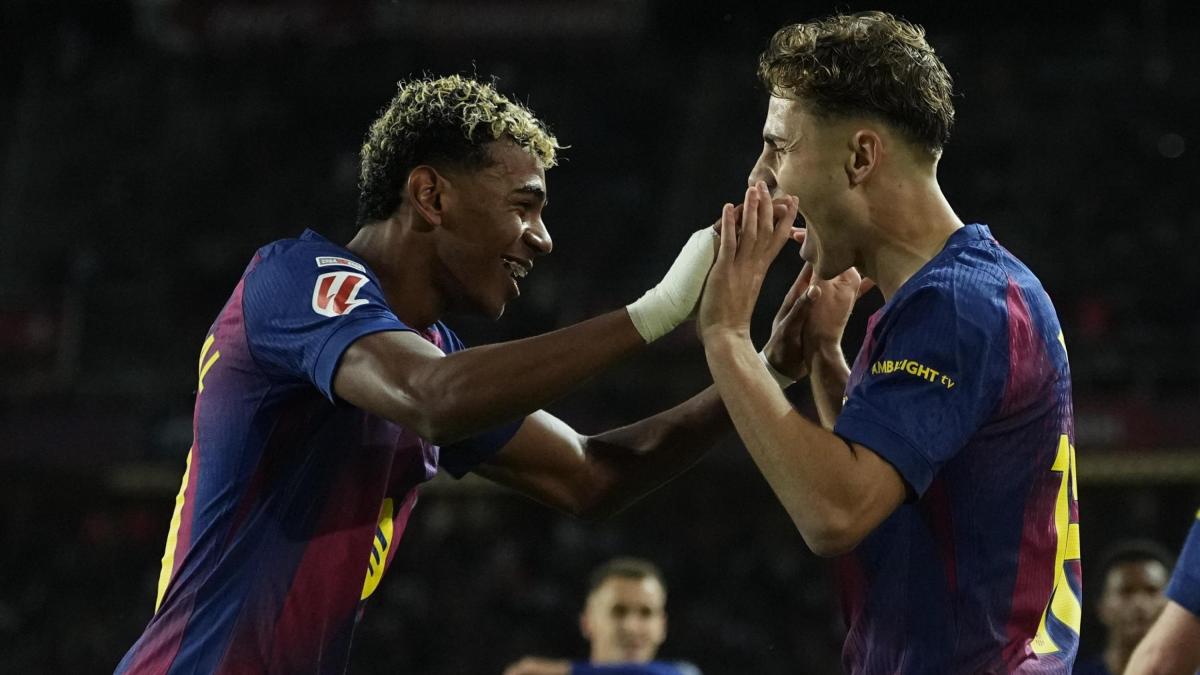 Barça, reazione dopo il Clasico: 3-1 all’Elche, Yamal in gol. Blaugrana di nuovo a -5 dal Real