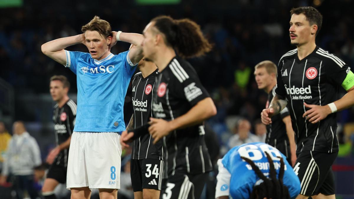 Napoli-Eintracht, le pagelle: McTominay sciupone, 5. Elmas-play è da 6,5