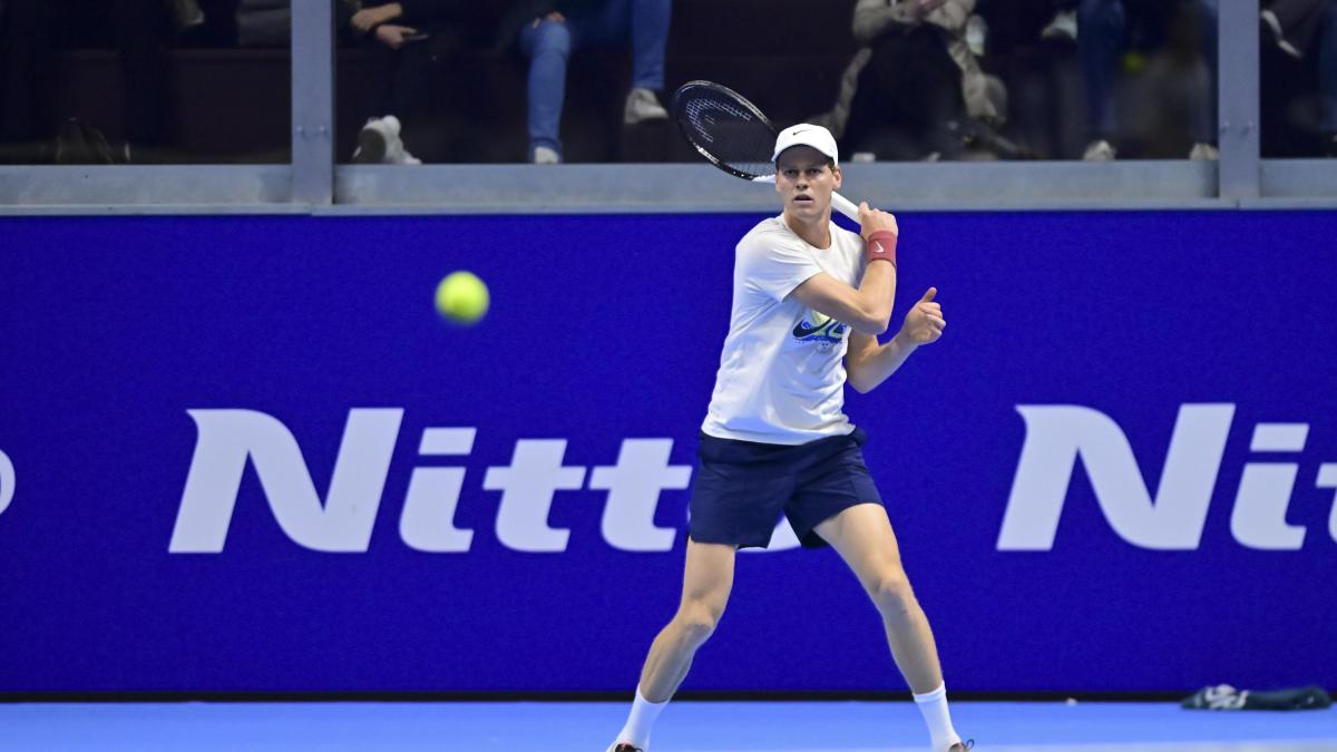 Sinner, primo allenamento in vista delle Finals. E a Torino è arrivato anche Alcaraz