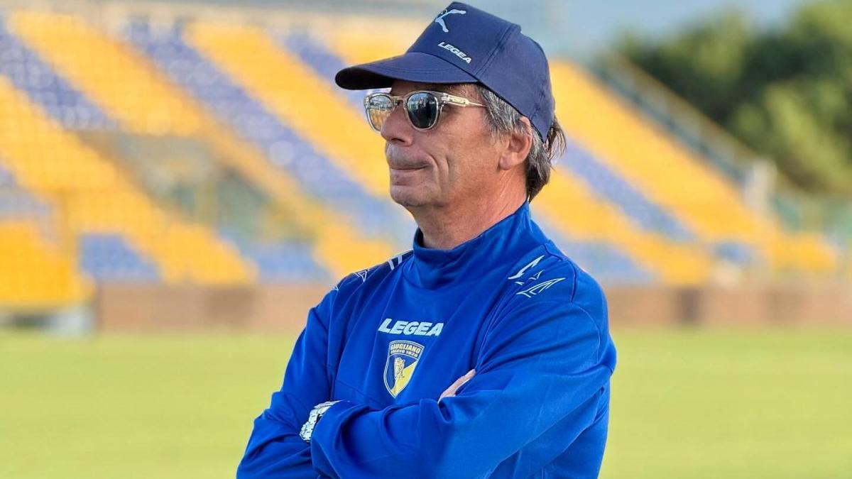 Capuano show: "Allenare il Giugliano? Meglio della Champions. A Trapani furono vergognosi"