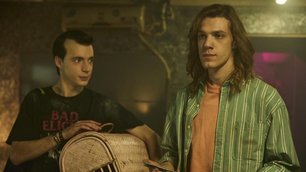 Hanno ucciso l'uomo ragno, la storia degli 883 su TV8: le anticipazioni del 7 novembre