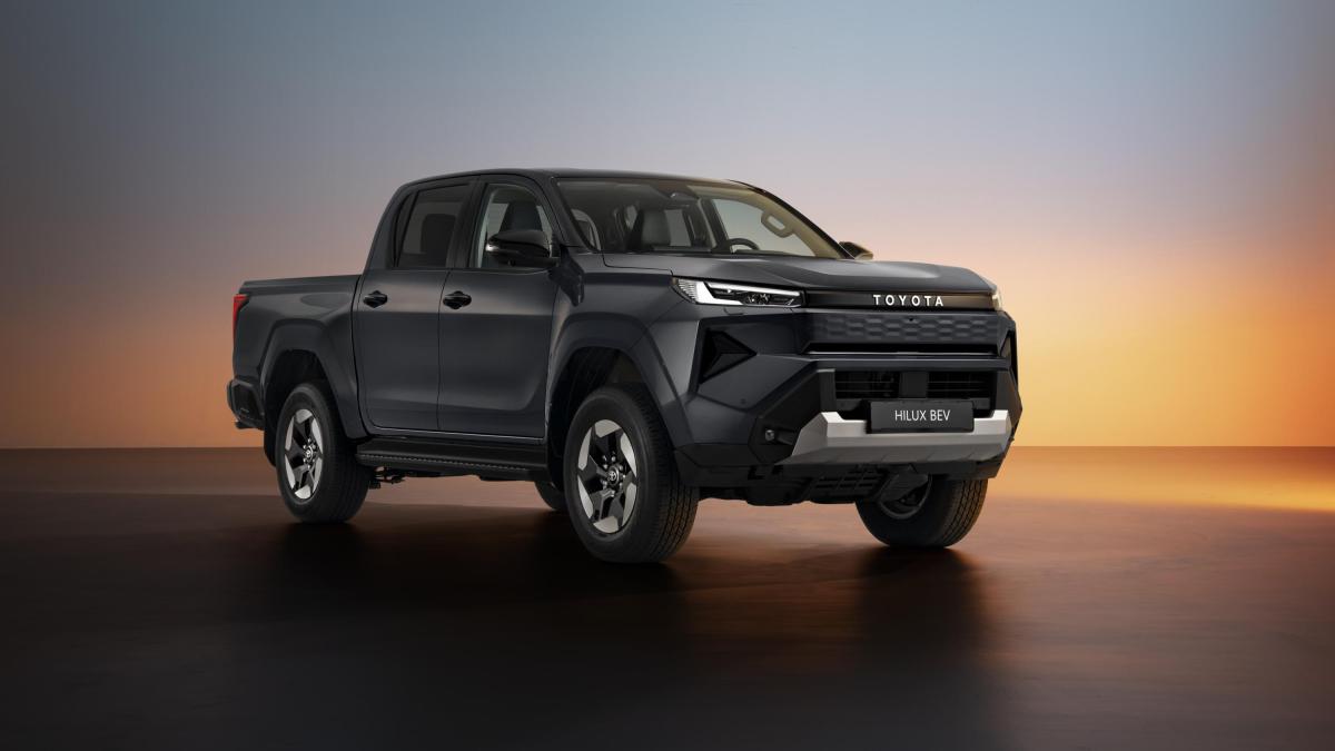 Toyota Hilux: la nuova serie debutta con motori ibridi, elettrici e a idrogeno