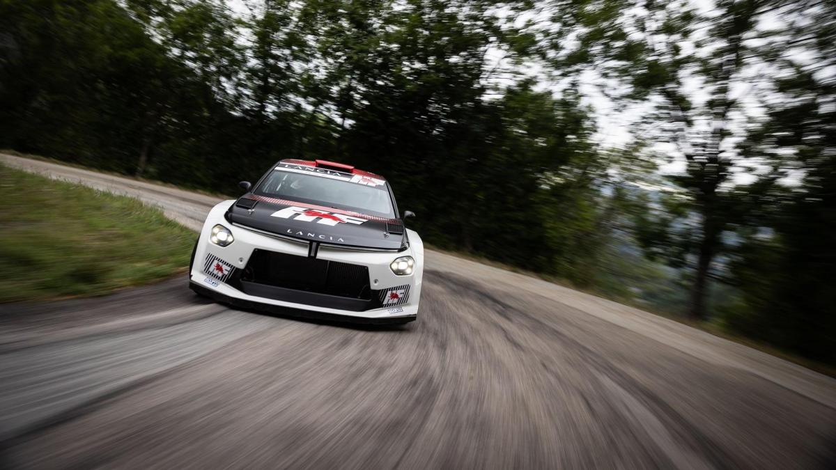lancia dalla sede di peugeot sport ufficializza il ritorno in wrc rally2