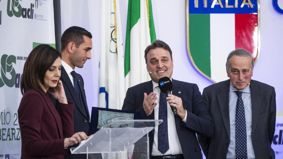 Caos arbitri, la Procura Figc verso il deferimento del presidente dell'Aia Zappi