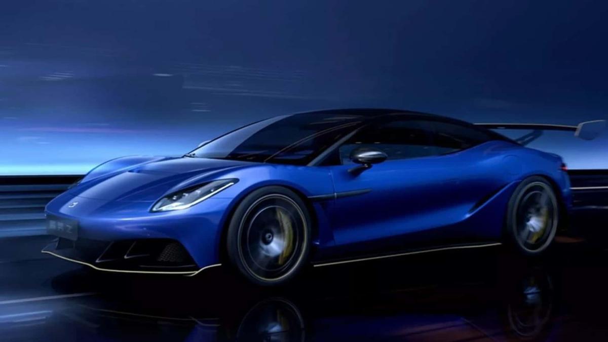 Denza Z: test al Nürburgring per la supercar elettrica di Byd che arriverà in Europa