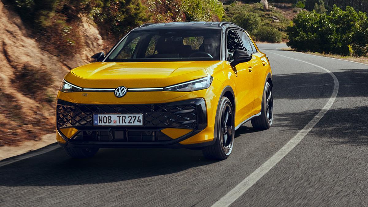 volkswagen t roc 2025 prova consumi e prezzo del nuovo suv ibrido