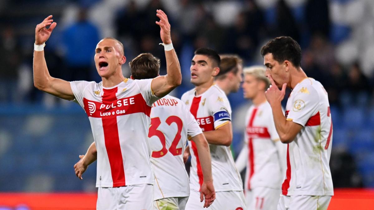 Cagliari Genoa, le pagelle: Caprile errore grave, 4. Ostigard non si ferma più, 7