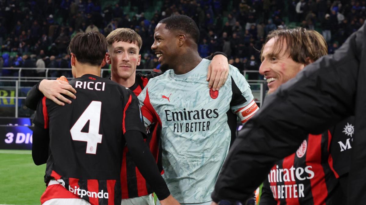 Pizza, sorrisi e abbracci a Maignan: Milan, la festa "moderata" post derby voluta da Allegri