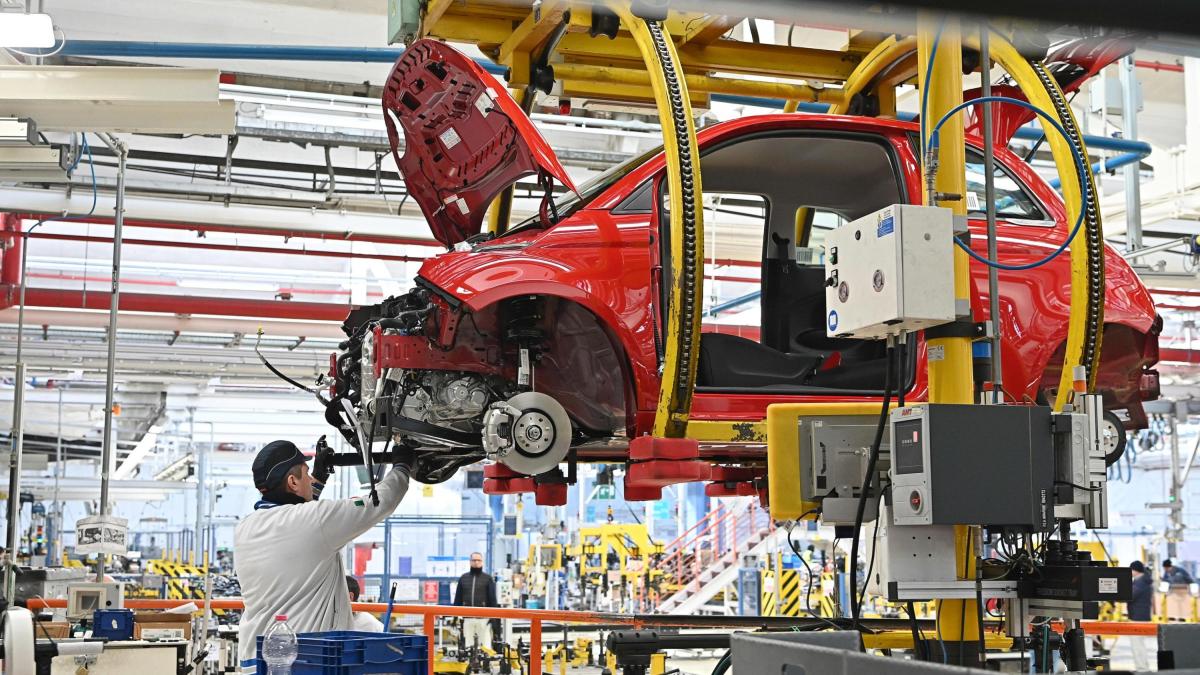 Fiat 500 Hybrid, cosa cambia nella geografia Stellantis