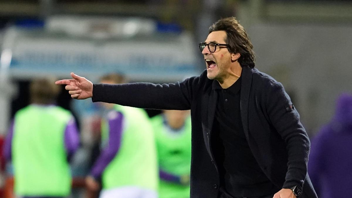 LIVE Alle 21 Fiorentina-AEK: Vanoli cerca i tre punti con De Gea e Dzeko titolari