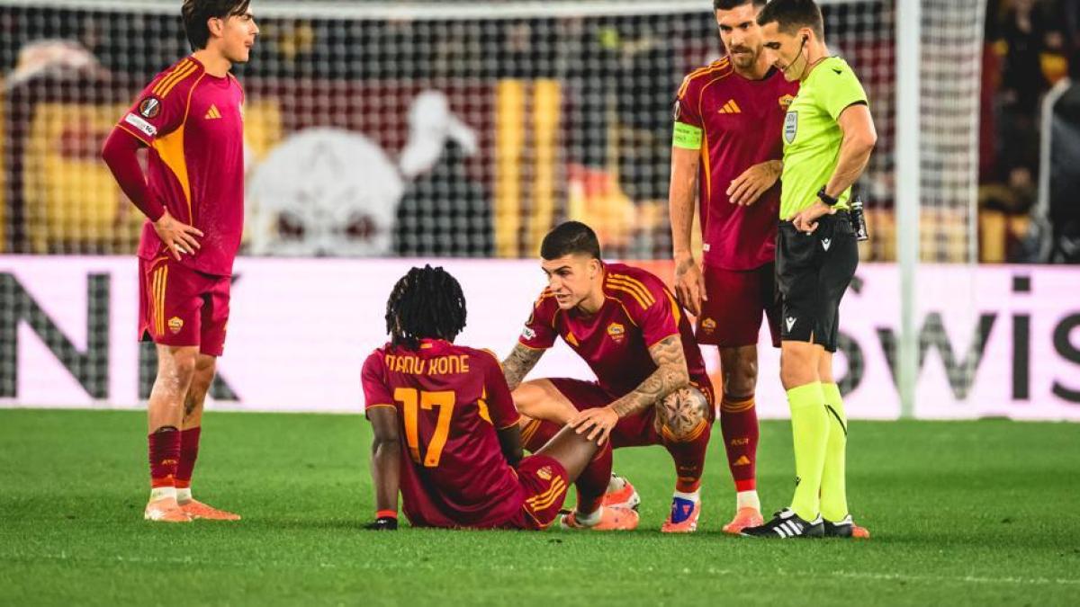 roma questa 232 una mazzata kon233 si fa male e chiede il cambio quanto star224 fuori