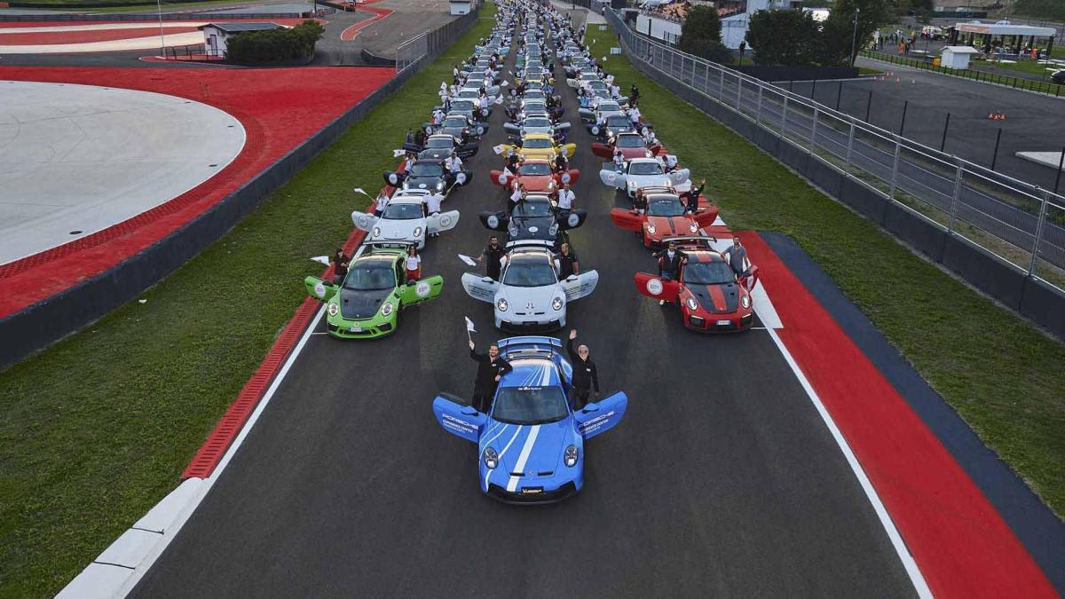Porsche Experience Center Franciacorta: come sono e quanto costano le esperienze in pista
