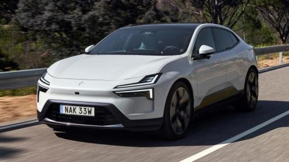 Polestar 4 in offerta: sconto di 7mila euro sul prezzo di listino