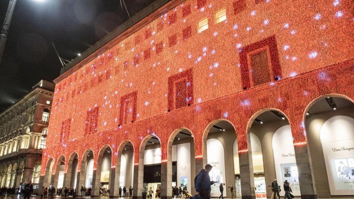 La Rinascente si veste per Milano-Cortina: da martedì vetrine dedicate alle Olimpiadi
