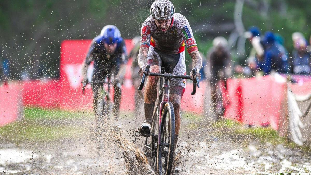 ciclocross che spettacolo la coppa del mondo in sardegna