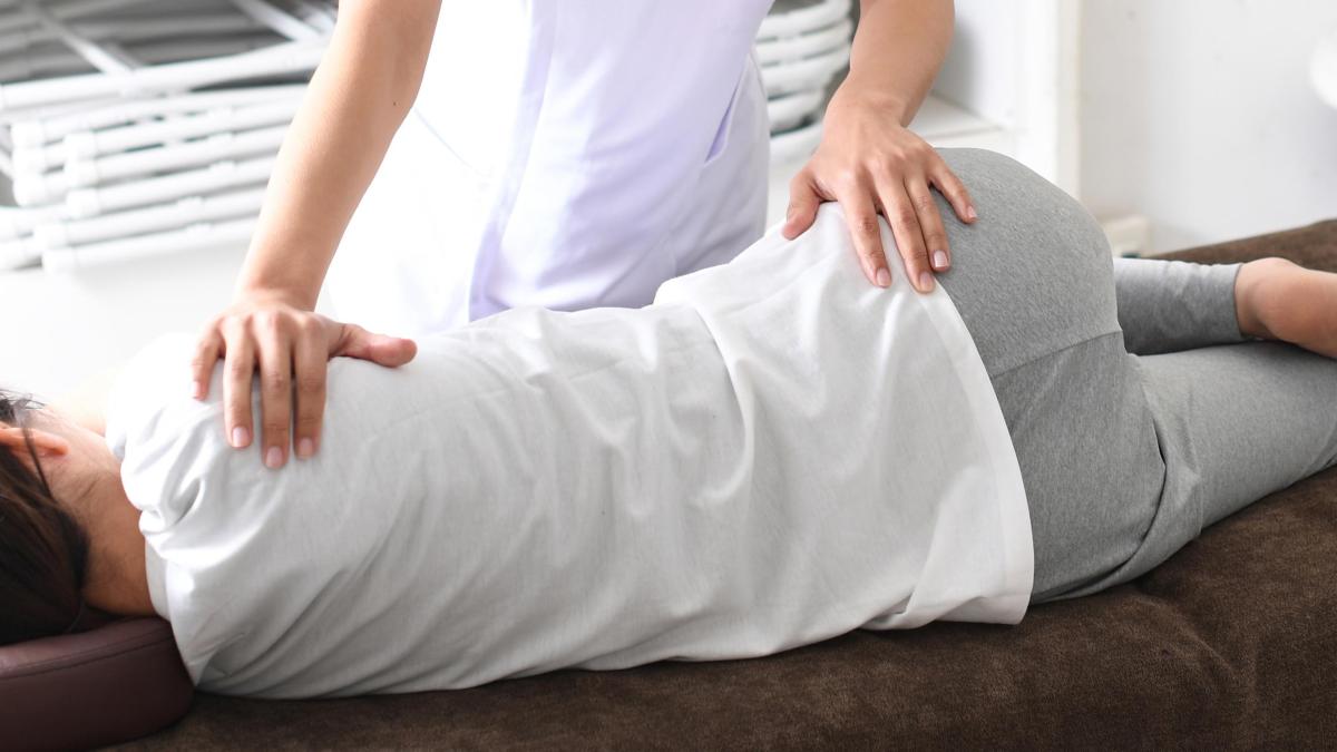 Il mal di schiena parte dal basso? Il ruolo nascosto del pavimento pelvico e le malattie collegate