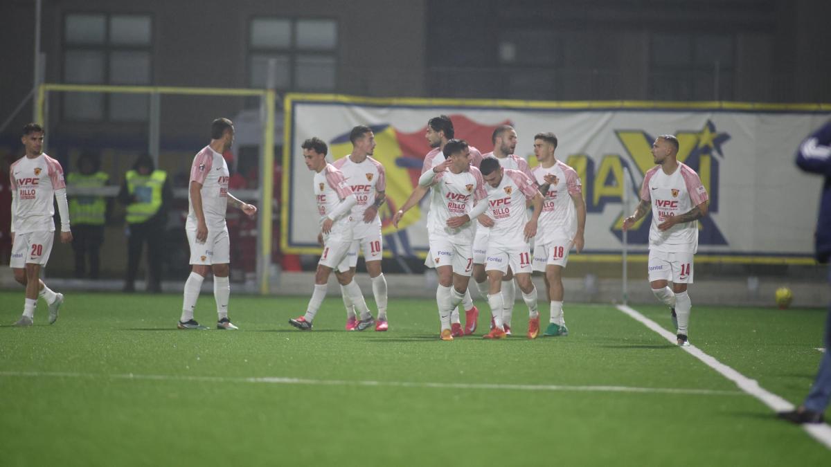 Prova di forza del Benevento. Cosenza e Casertana non rallentano