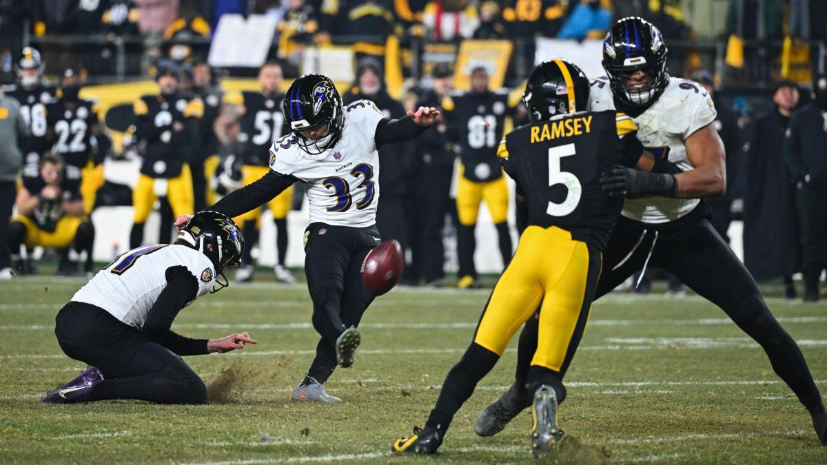 Nfl: Pittsburgh batte Baltimore in volata e centra i playoff. Carolina ringrazia Atlanta